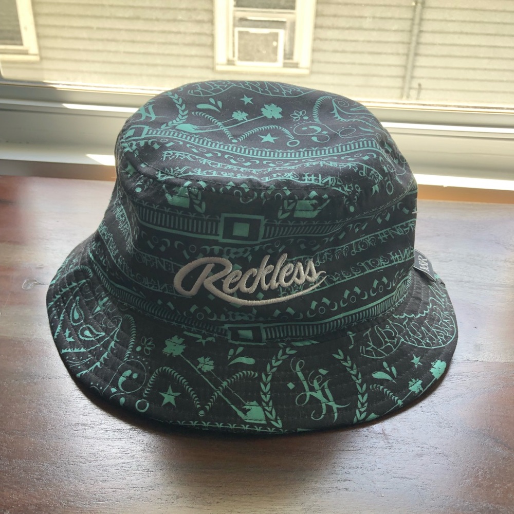 NWOT Young and Reckless Bucket Hat